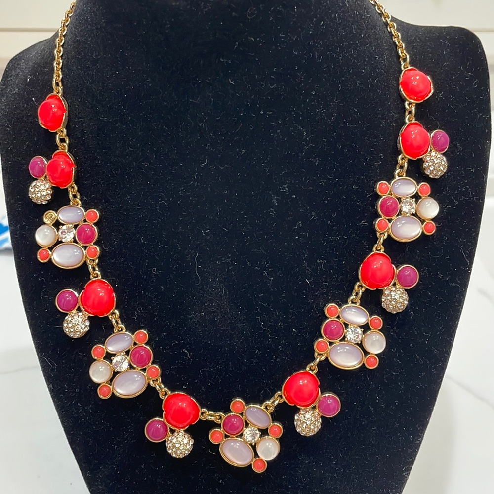 Kate Spade ♠️ statement necklace.